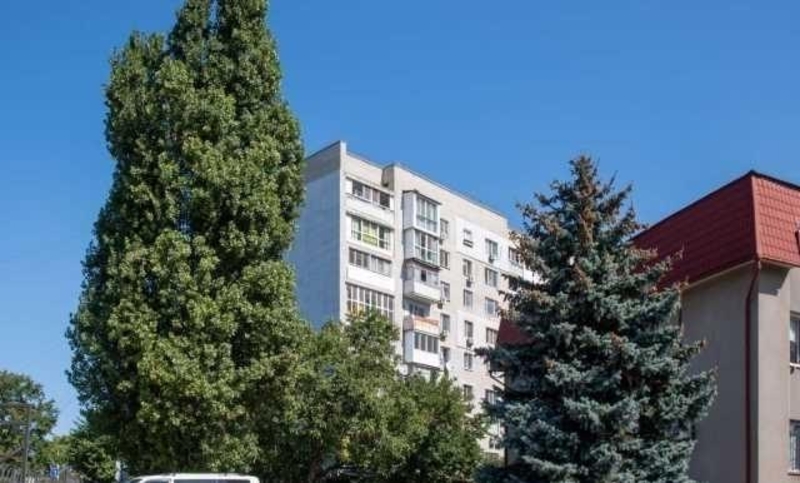 Купить 3к квартиру Малиновского. Частный дом в 9-этажке - <ro>Изображение</ro><ru>Изображение</ru> #1, <ru>Объявление</ru> #1692325
