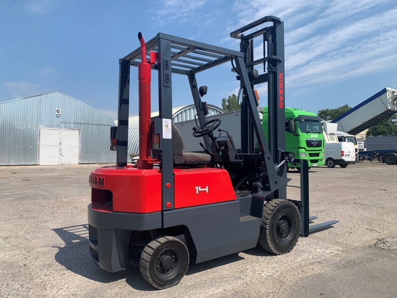 Кара Nissan з щоглою 4 метри. Модель: J01M14 - <ro>Изображение</ro><ru>Изображение</ru> #4, <ru>Объявление</ru> #1740610