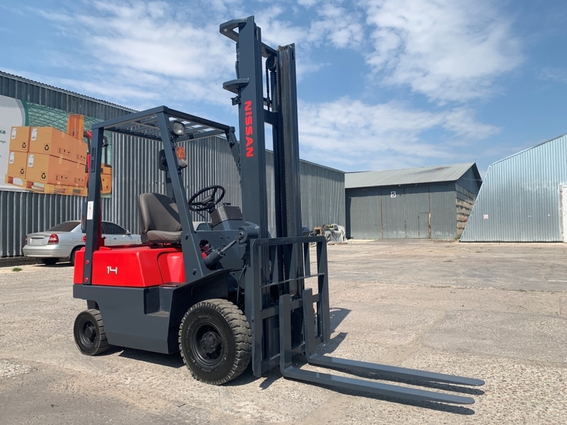 Кара Nissan з щоглою 4 метри. Модель: J01M14 - <ro>Изображение</ro><ru>Изображение</ru> #5, <ru>Объявление</ru> #1740610