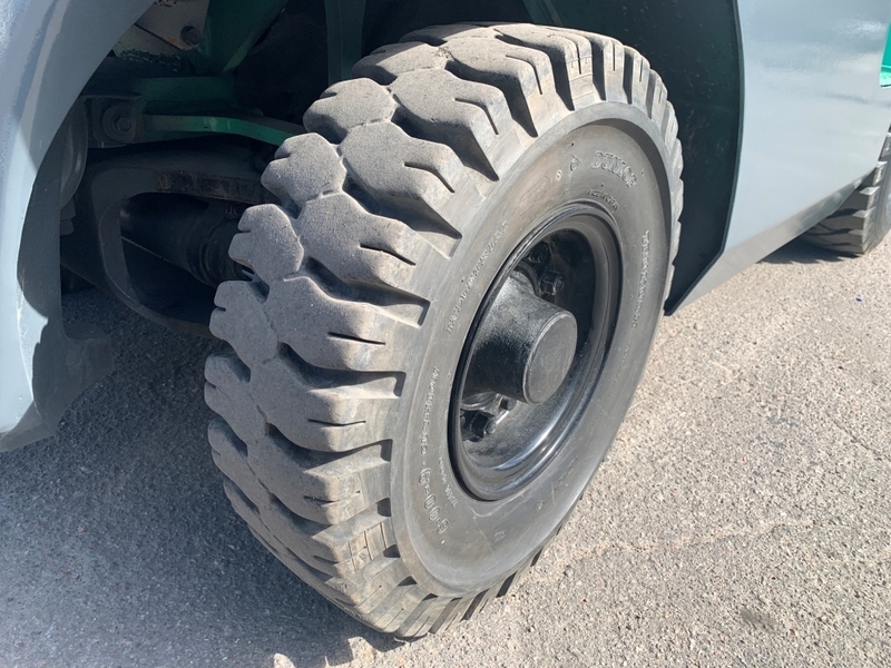 Вилочный автопогрузчик Mitsubishi с двумя дополнительными гидролиниями - <ro>Изображение</ro><ru>Изображение</ru> #9, <ru>Объявление</ru> #1744893