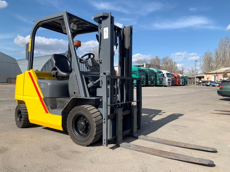 Вилочний автонавантажувач TCM (Nissan), 2017 року, з напрацюванням 7706 м/год - <ro>Изображение</ro><ru>Изображение</ru> #5, <ru>Объявление</ru> #1749031