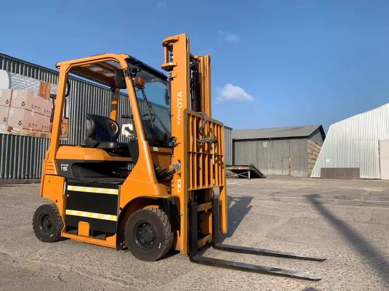 Вилковий електронавантажувач Toyota з напівкабіною, випуск кінець 2020 року - <ro>Изображение</ro><ru>Изображение</ru> #5, <ru>Объявление</ru> #1753290